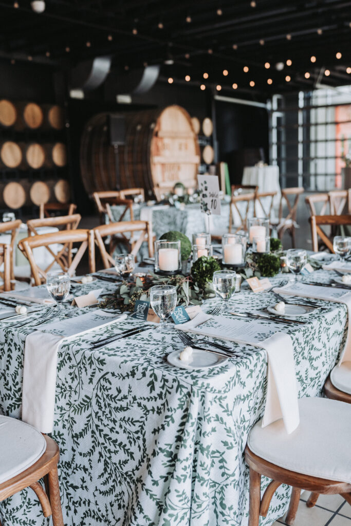 Wedding table at Château Élan Winery & Resort