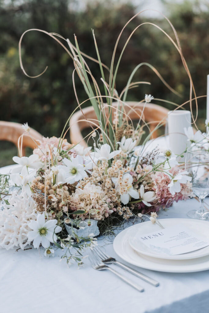 up close of wedding table cohesive decorations